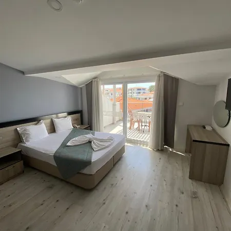 Elisa Hotel