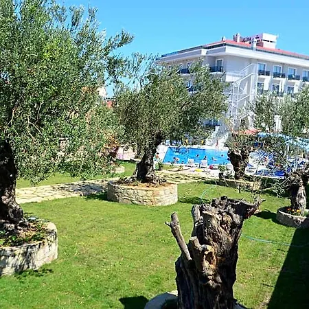 Hotel Elisa 3*