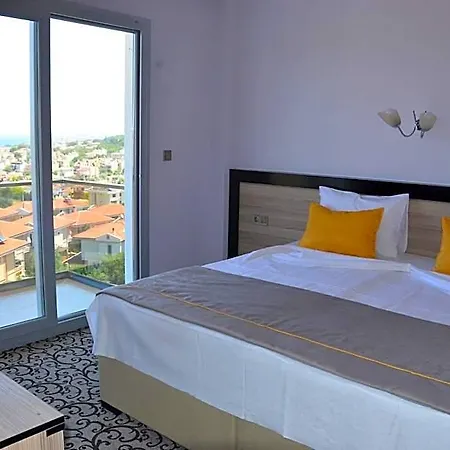 Elisa Hotel Ayvalı